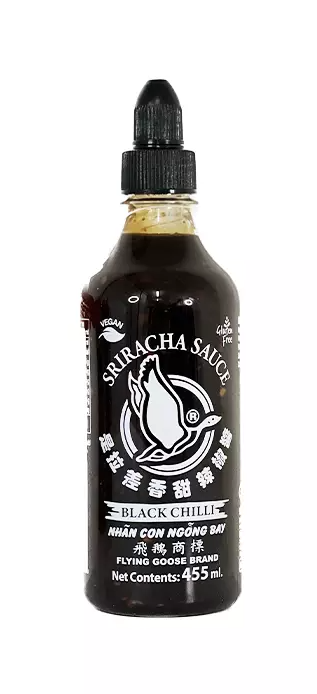 Sriracha Chili Sauce With Black Chili Flavour 455ml Flying Goose Thailand
