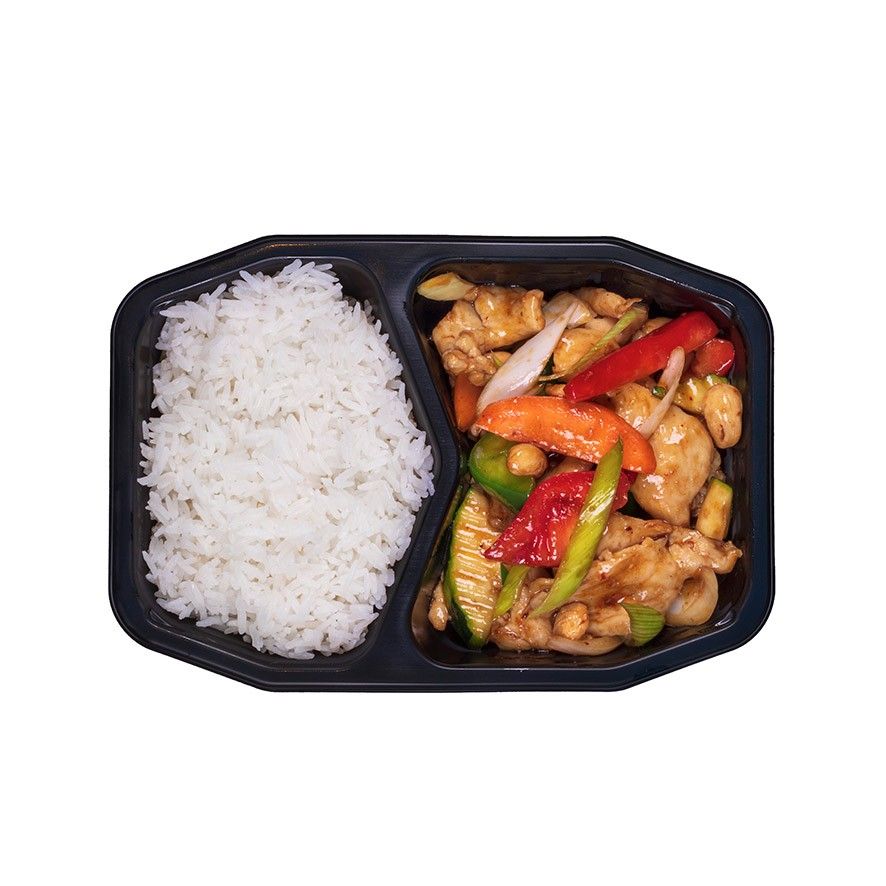 Wokad kyckling med grönsaker och cashewnötter Sverige