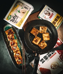 Krispig tofu med teriyakisås